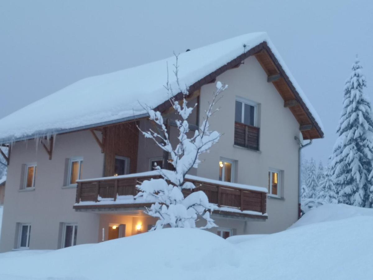 Magnifique Appartement A La Montagne Classe 4 Etoiles Chapelle-des-Bois Exteriér fotografie