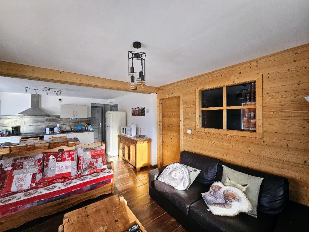 Magnifique Appartement A La Montagne Classe 4 Etoiles Chapelle-des-Bois Exteriér fotografie